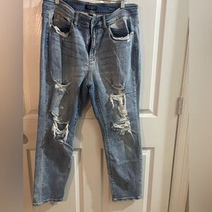 Judy Blue Ripped Boyfriend Jeans in Light Blue